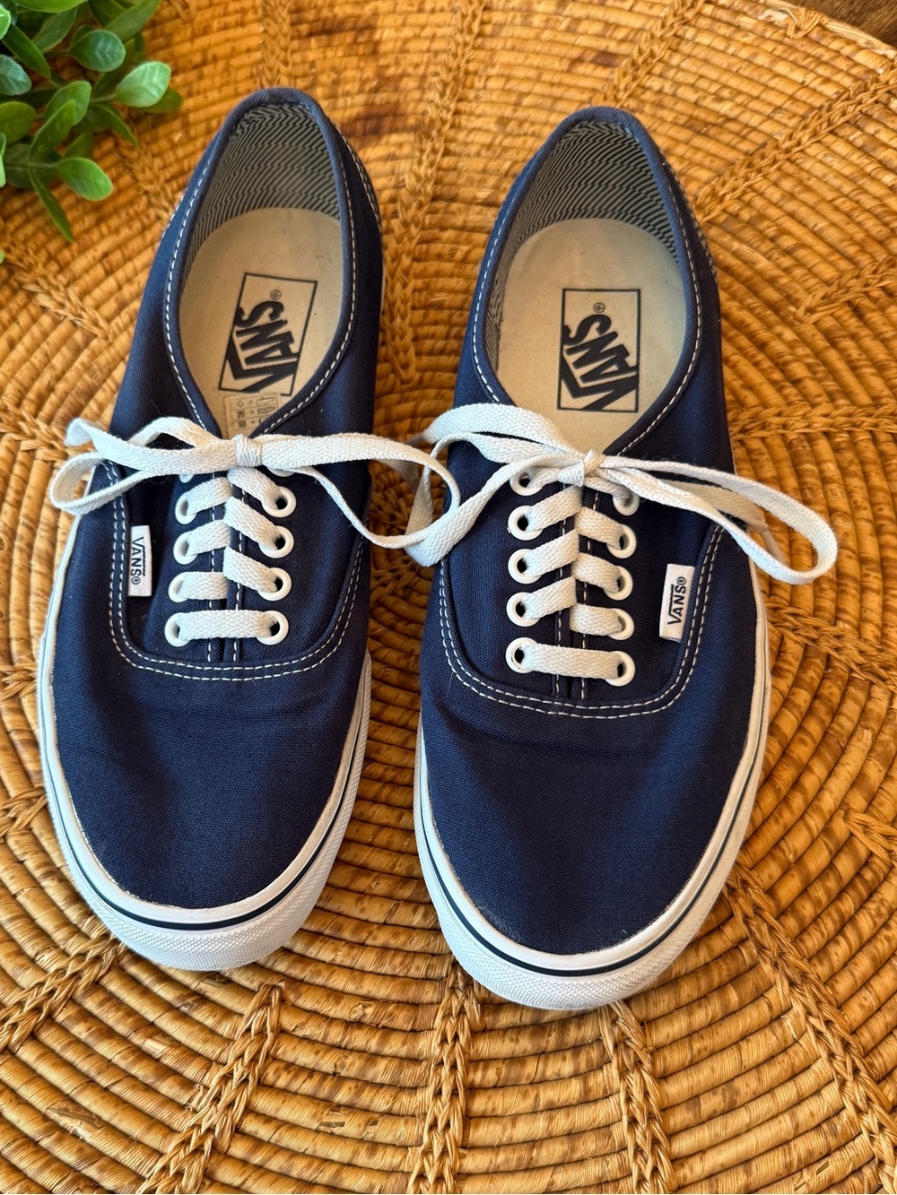 Vans Women’s Navy Canvas Low-Top Sneakers with White Laces